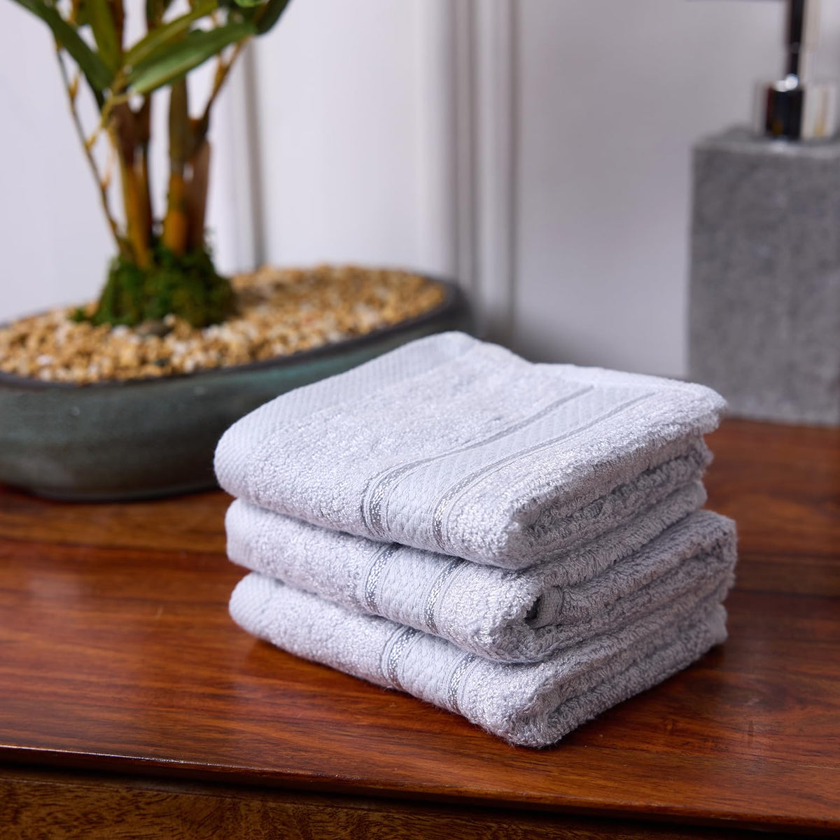 BAMBOO SOUL bamboo face towel — Light Grey