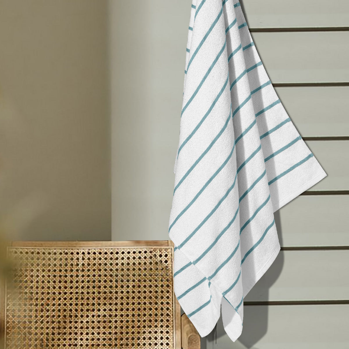 BAMBOO SOUL — Comfort Collection — Bath Towel — 300 GSM 100% Cotton — Soft Blue