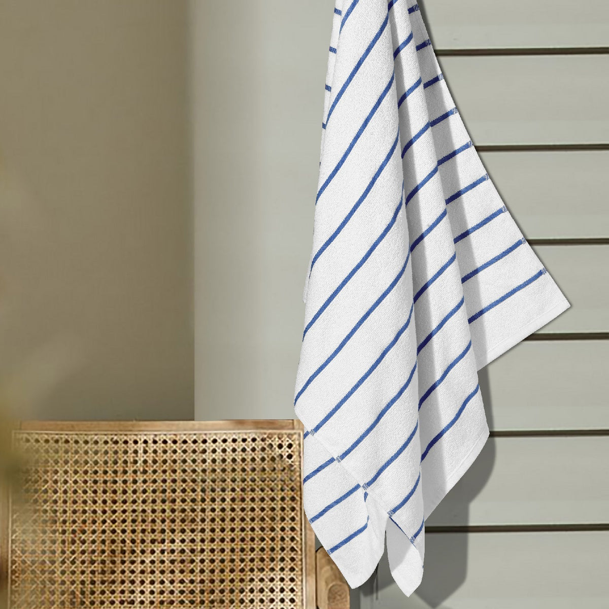 BAMBOO SOUL — Comfort Collection — Bath Towel — 300 GSM 100% Cotton — Marine Blue